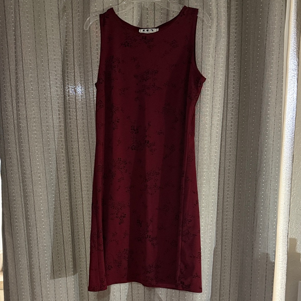Sleeveless Burgundy Floral Mini Dress